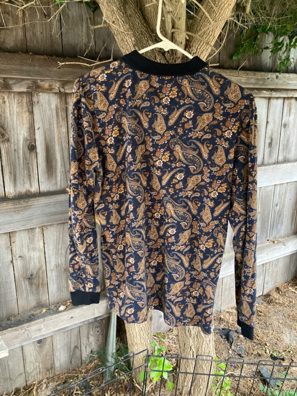 FOUR SHIRT BUNDLE - Picture 6 of 16